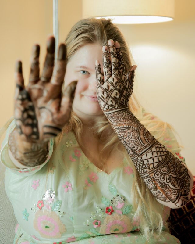 bride mehndi shoot