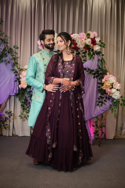 couple mehndi shoot