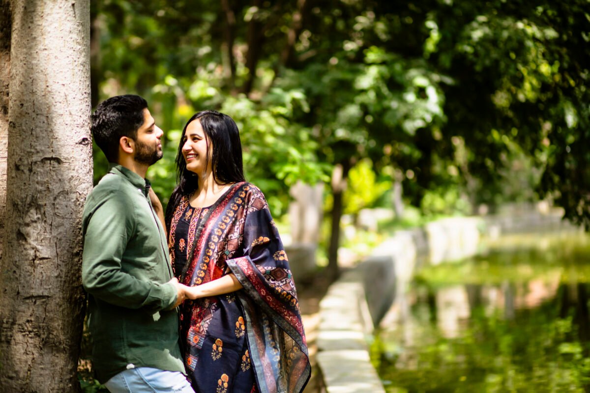 Outdoor Pre Wedding Couple