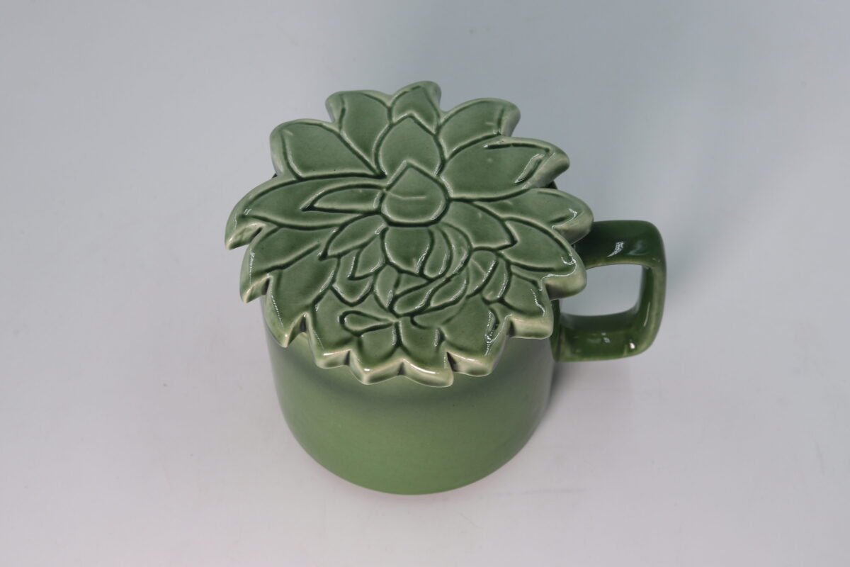 Green floral design ceramic coffee mug