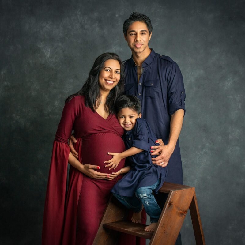 Maternity photoshoot couple in Ghaziabad park outdoor baby bump shoot