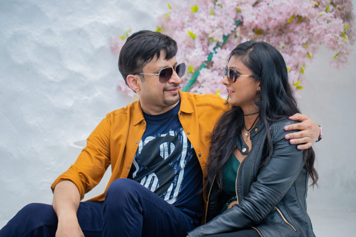 Romantic pre wedding shoot couple in Delhi NCR garden location
