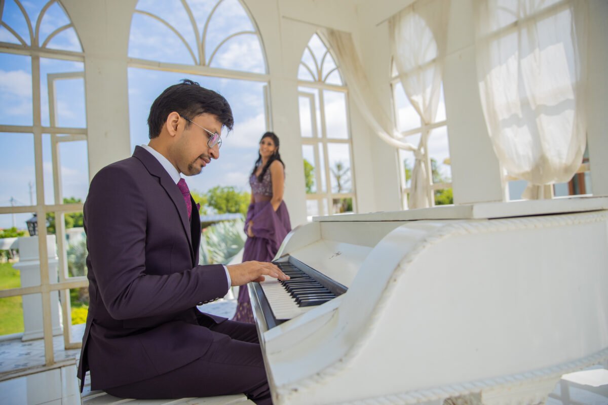 Pre Wedding Shoot in Delhi NCR - Make Your Moments Photography