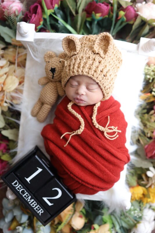 Newborn Baby Photoshoot in Delhi NCR – Cute Baby Photography by Make Your Moment Photography