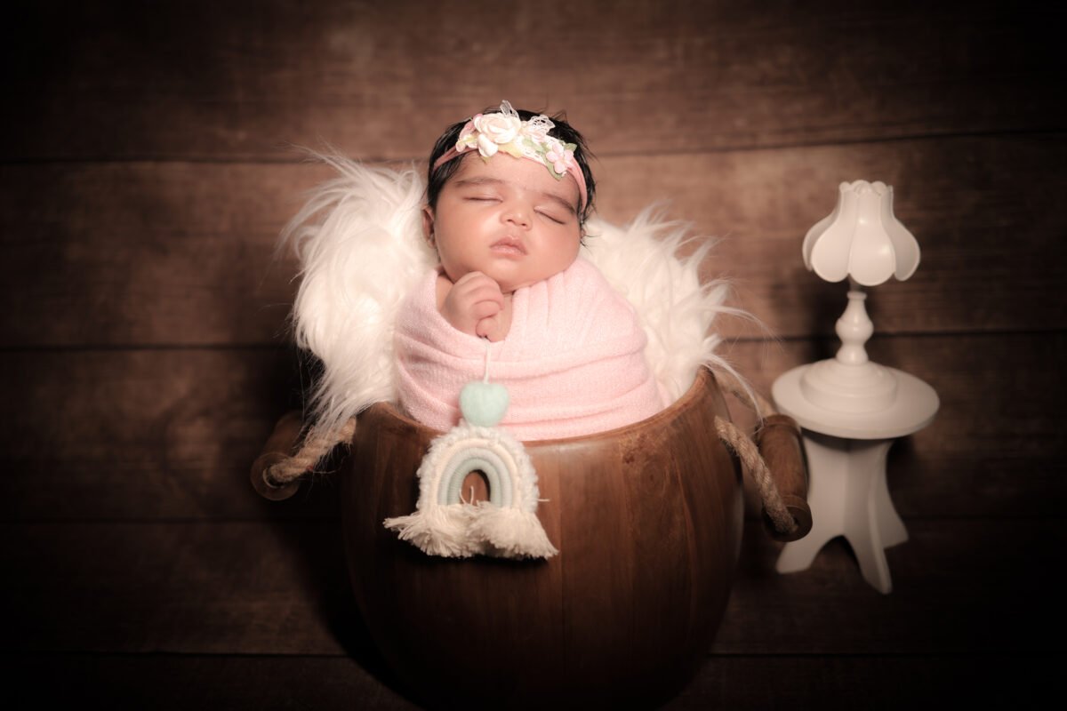 Newborn baby girl photoshoot in Noida by Make Your Moment Photography